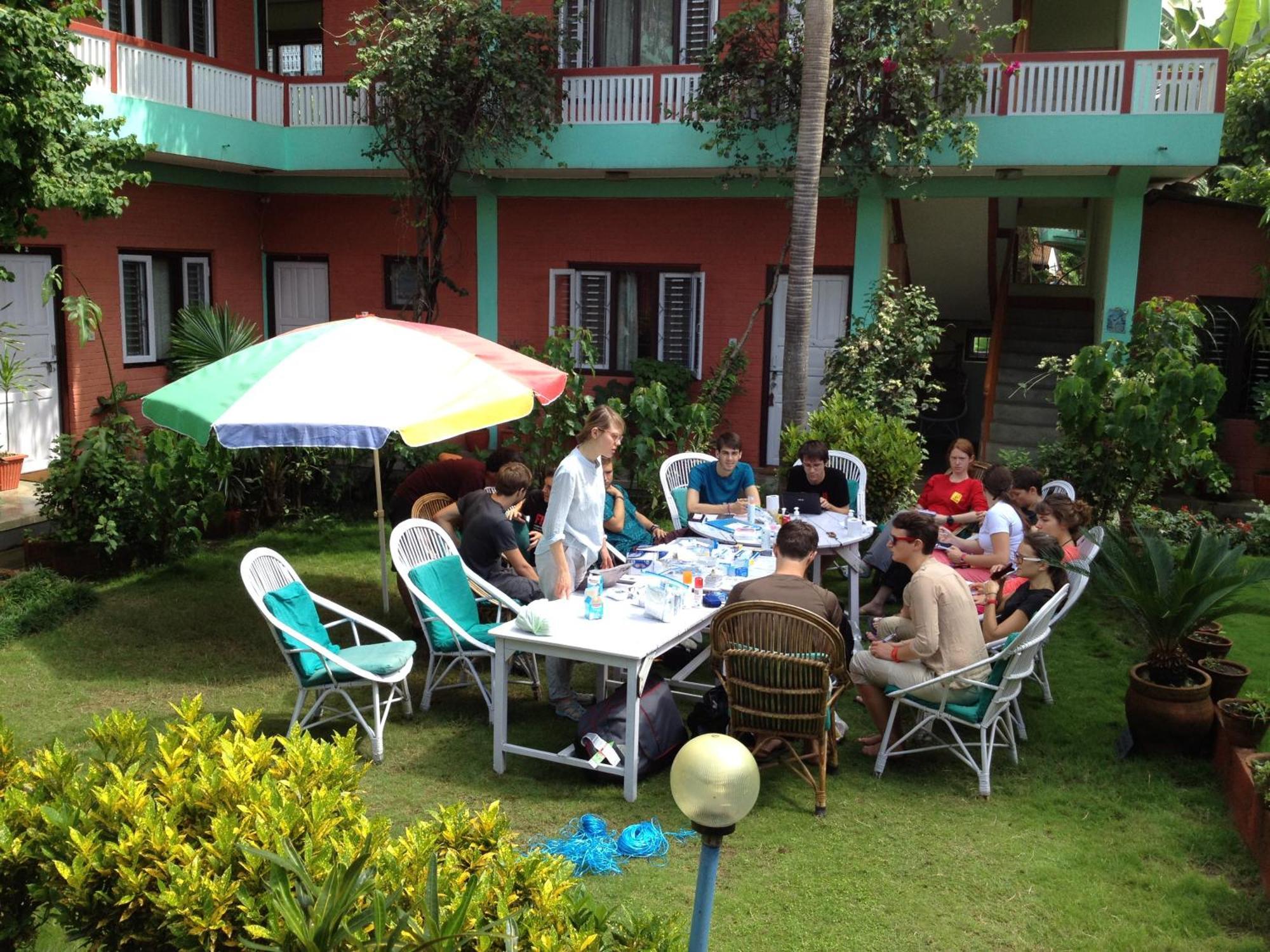 New Pokhara Lodge - Pokhara Lakeside Dış mekan fotoğraf