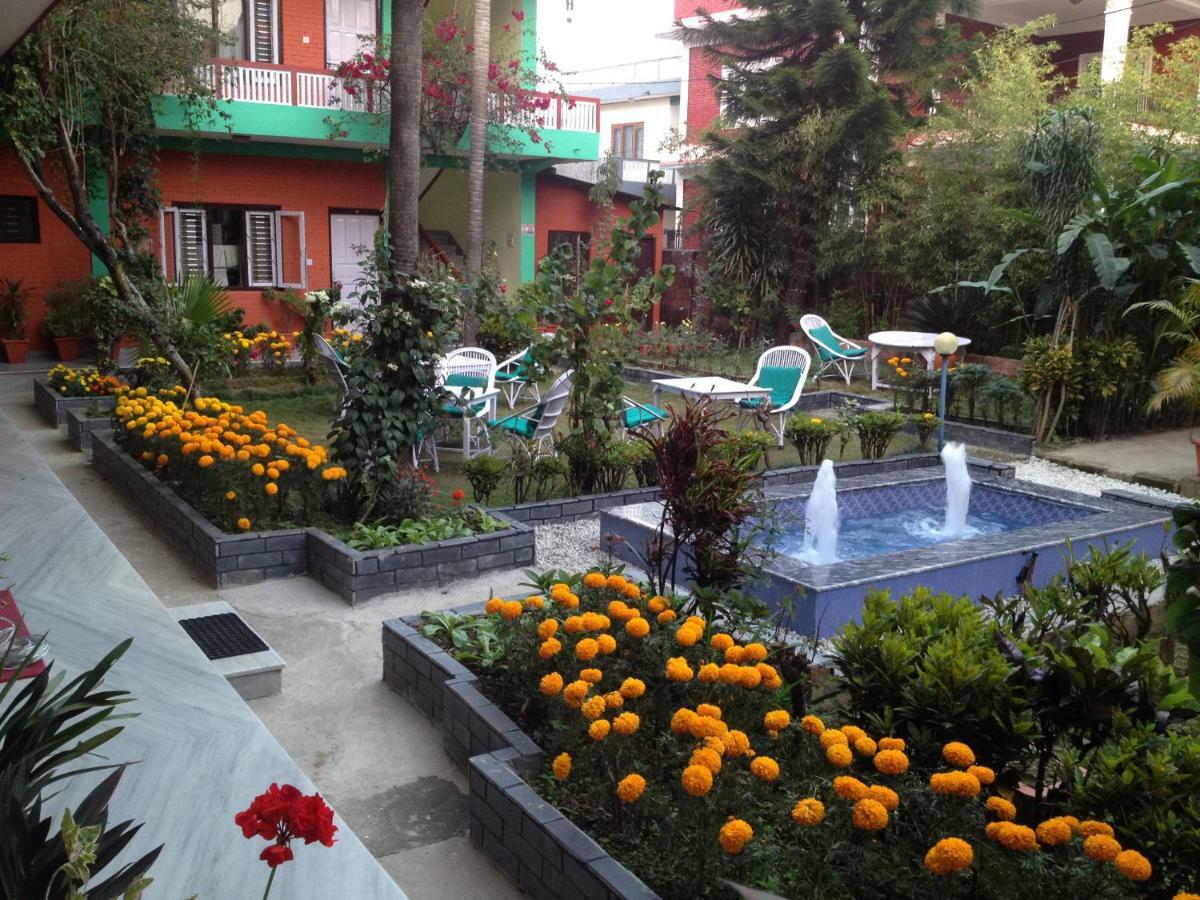 New Pokhara Lodge - Pokhara Lakeside Dış mekan fotoğraf