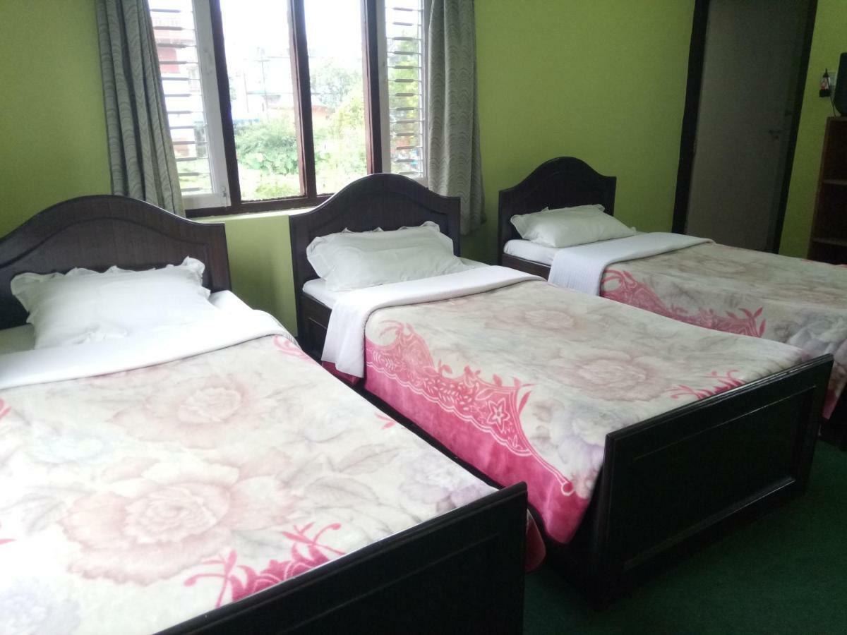 New Pokhara Lodge - Pokhara Lakeside Dış mekan fotoğraf